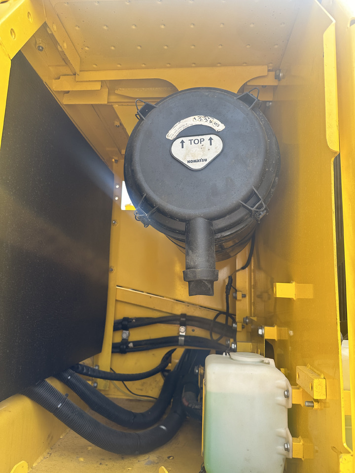 Komatsu PC 240 LC-8 - Гусеничный экскаватор: фото 5 Komatsu PC 240 LC-8 - Гусеничный экскаватор: фото 5