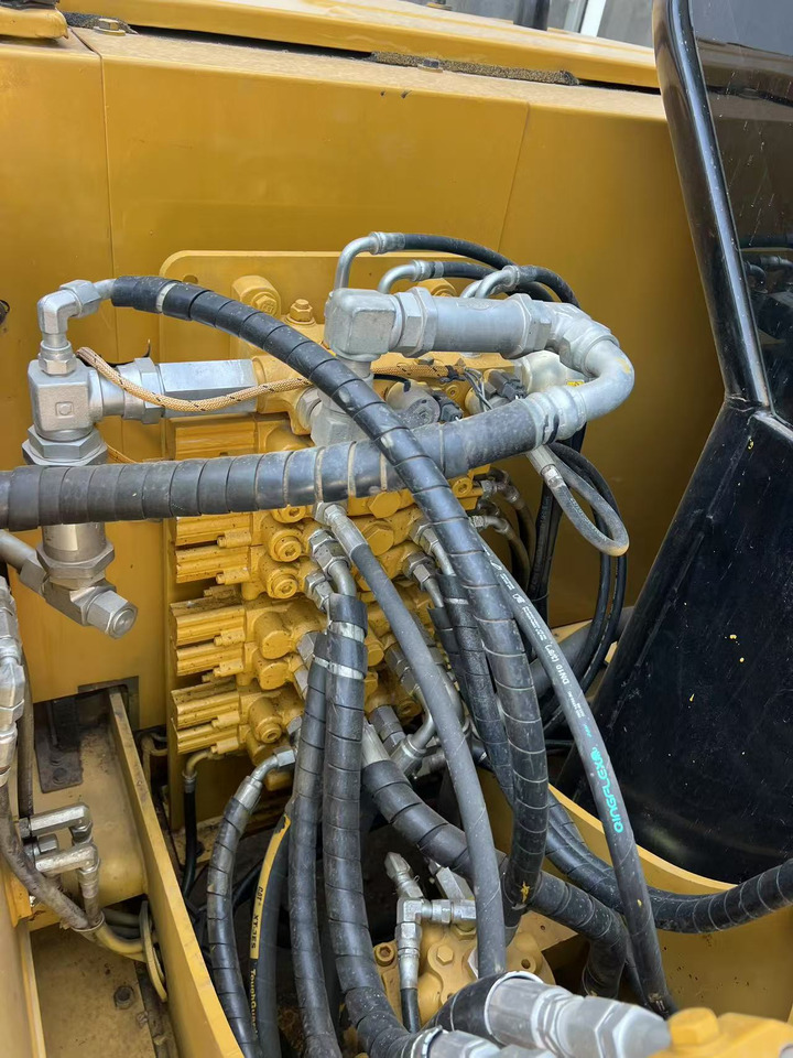 Mini excavator CAT 307 - Гусеничный экскаватор: фото 5 Mini excavator CAT 307 - Гусеничный экскаватор: фото 5