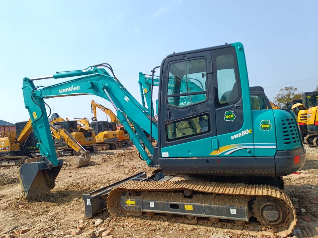 Sunward SWE80E - Мини-экскаватор: фото 2 Sunward SWE80E - Мини-экскаватор: фото 2