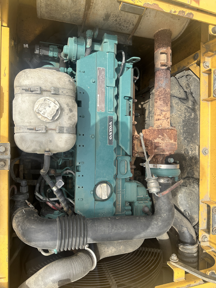 VOLVO EC220D - Гусеничный экскаватор: фото 5 VOLVO EC220D - Гусеничный экскаватор: фото 5