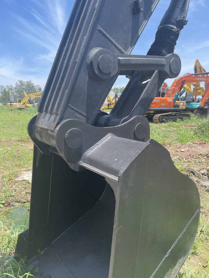 VOLVO EC240 - Гусеничный экскаватор: фото 4 VOLVO EC240 - Гусеничный экскаватор: фото 4