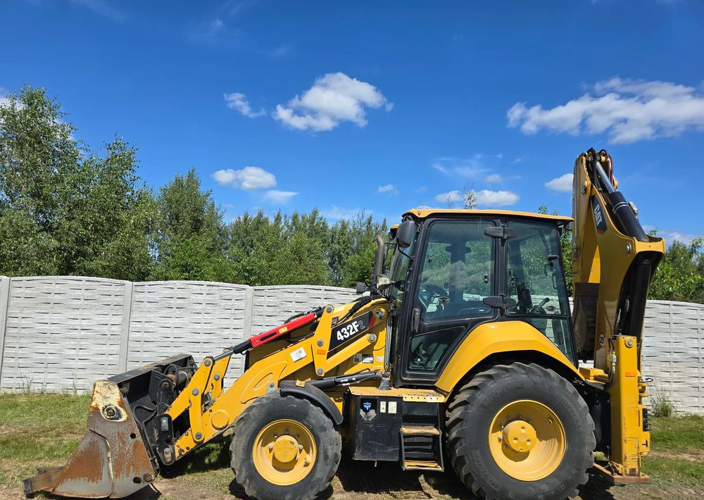 Caterpillar - Экскаватор-погрузчик: фото 5 Caterpillar - Экскаватор-погрузчик: фото 5