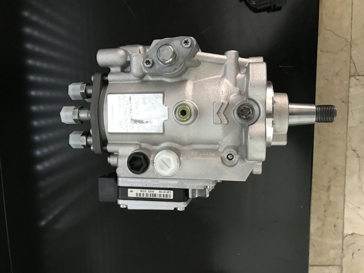 Bosch 2018 51111037611 MAN - Топливный насос для Грузовиков: фото 2 Bosch 2018 51111037611 MAN - Топливный насос для Грузовиков: фото 2