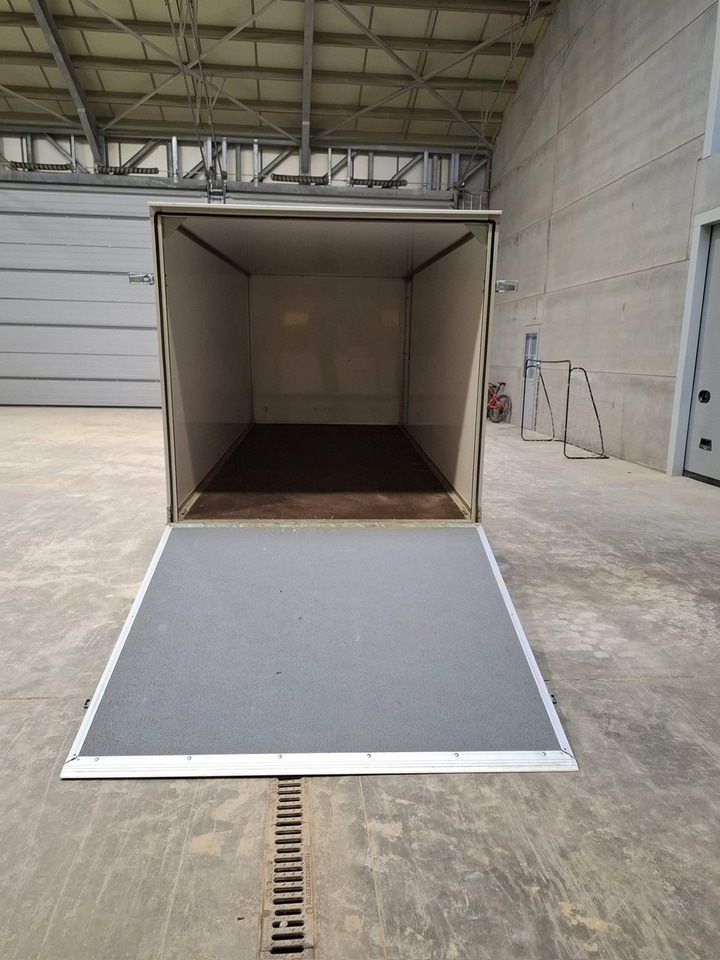 HAPERT Saphire - Прицеп-фургон: фото 1 HAPERT Saphire - Прицеп-фургон: фото 1