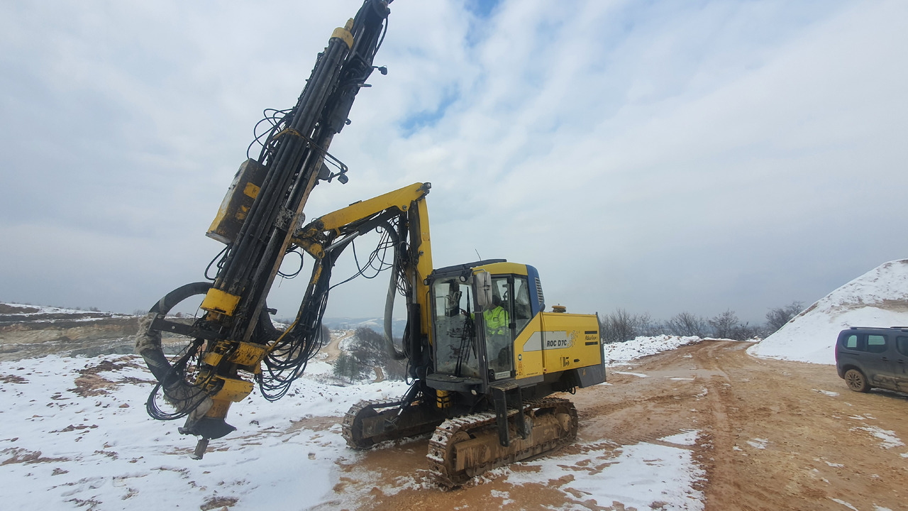 Atlas Copco ROC D7c-11 - Буровая машина: фото 1 Atlas Copco ROC D7c-11 - Буровая машина: фото 1