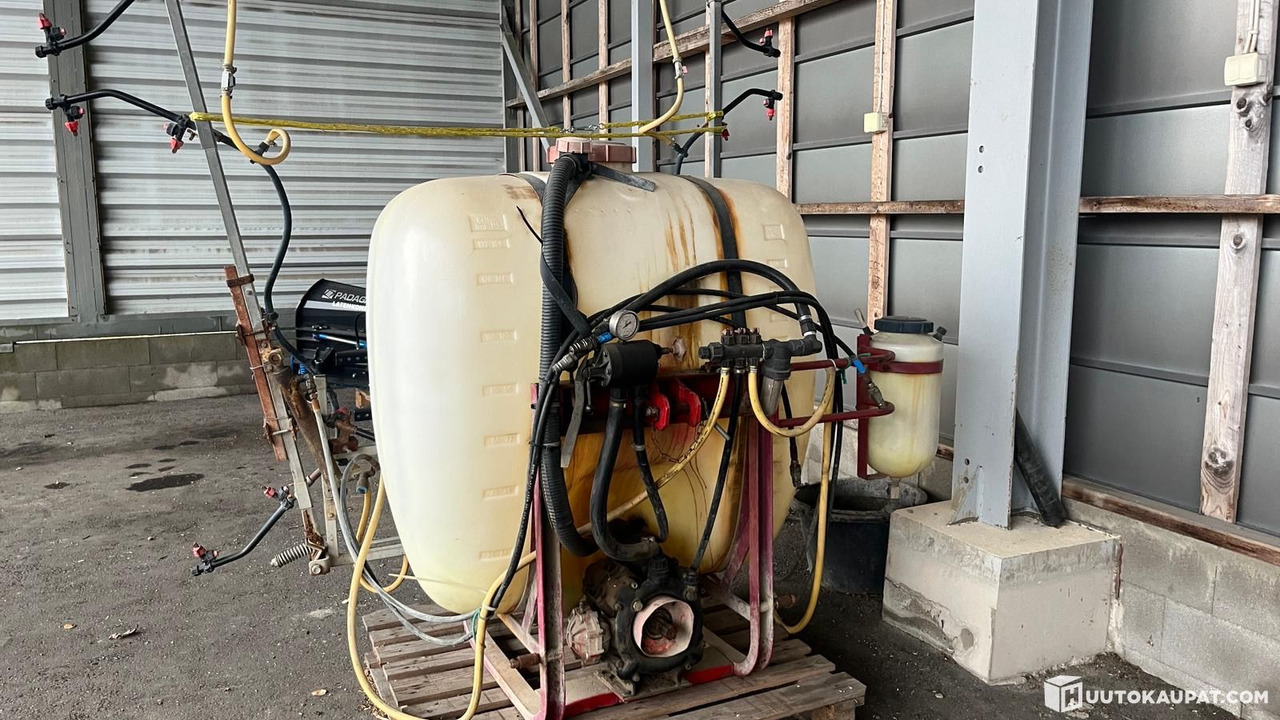 Hardi NK 600 plant protection sprayer, Lohja - Навесной опрыскиватель: фото 1 Hardi NK 600 plant protection sprayer, Lohja - Навесной опрыскиватель: фото 1