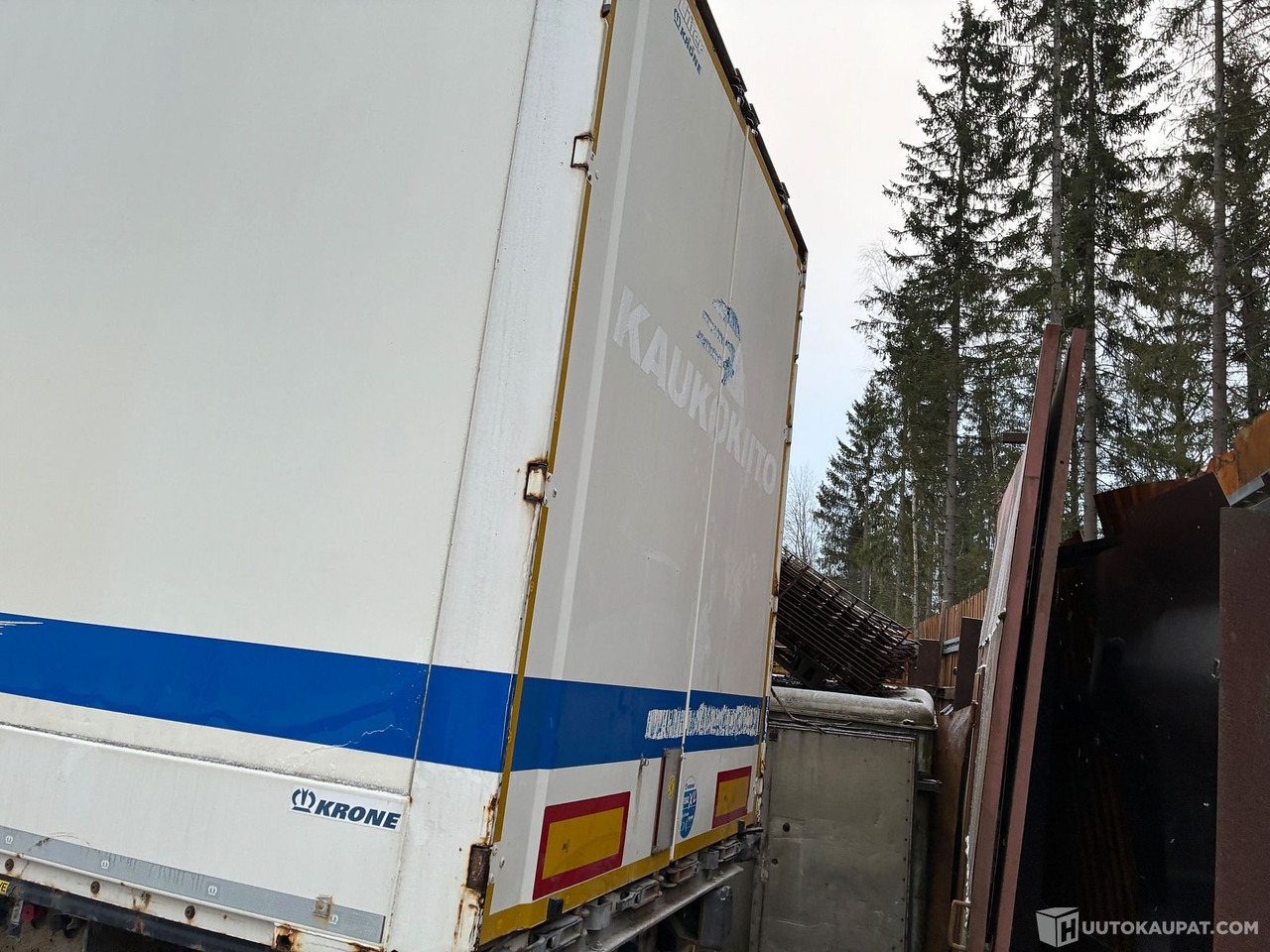 Krone Puoliperävaunu, 2014, Hyvinkää - Полуприцеп-фургон: фото 3 Krone Puoliperävaunu, 2014, Hyvinkää - Полуприцеп-фургон: фото 3