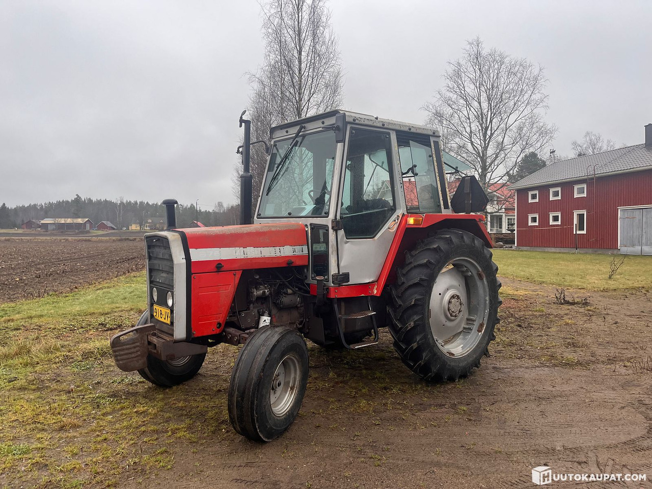 Massey Ferguson 675, tractor, 6,500 h, 1983, Hämeenlinna - Трактор: фото 1 Massey Ferguson 675, tractor, 6,500 h, 1983, Hämeenlinna - Трактор: фото 1
