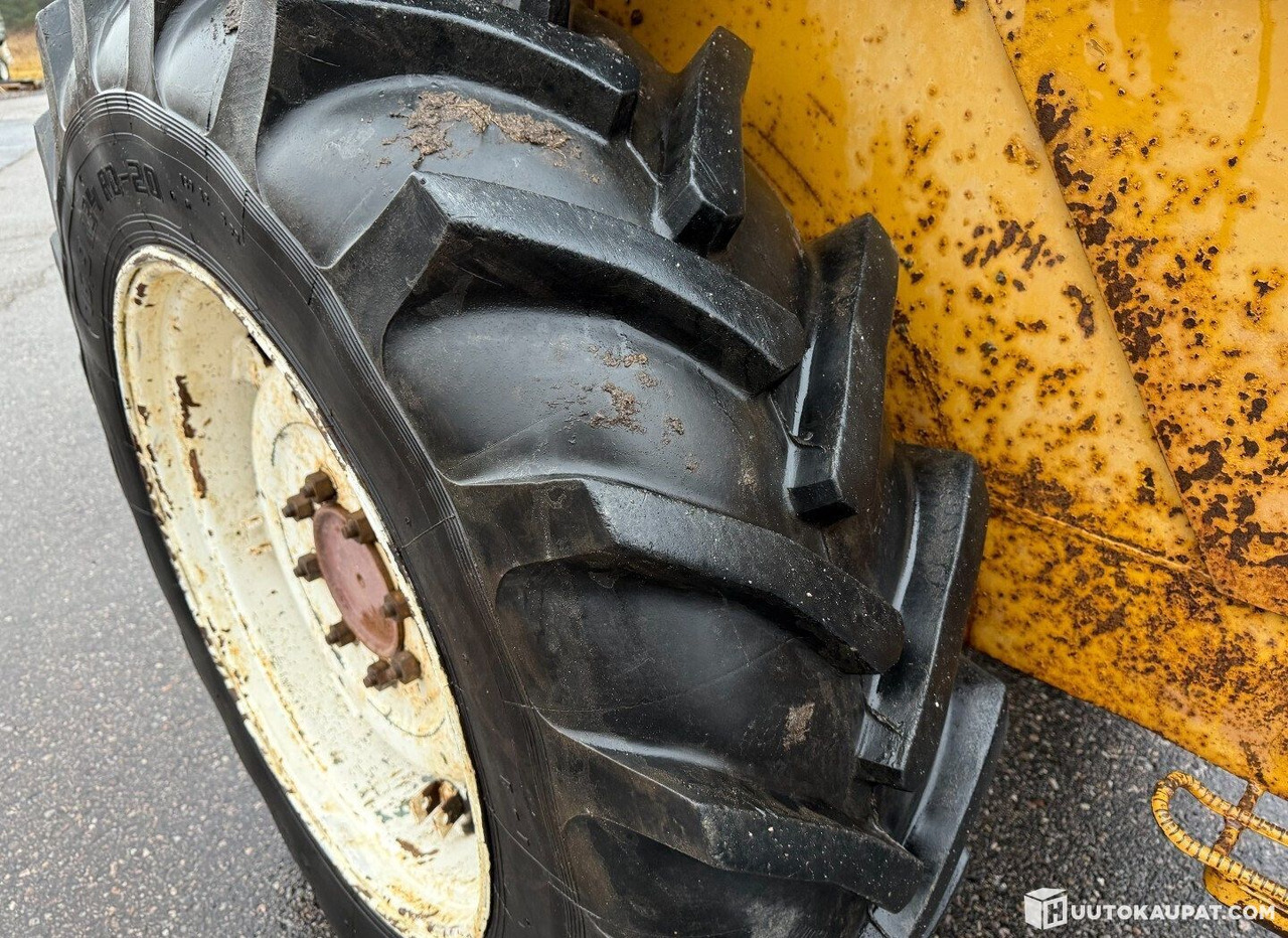 Трактор Valmet 702S, 1977, 4.3 l, Diesel Tractor, Virrat: фото 6 Трактор Valmet 702S, 1977, 4.3 l, Diesel Tractor, Virrat: фото 6