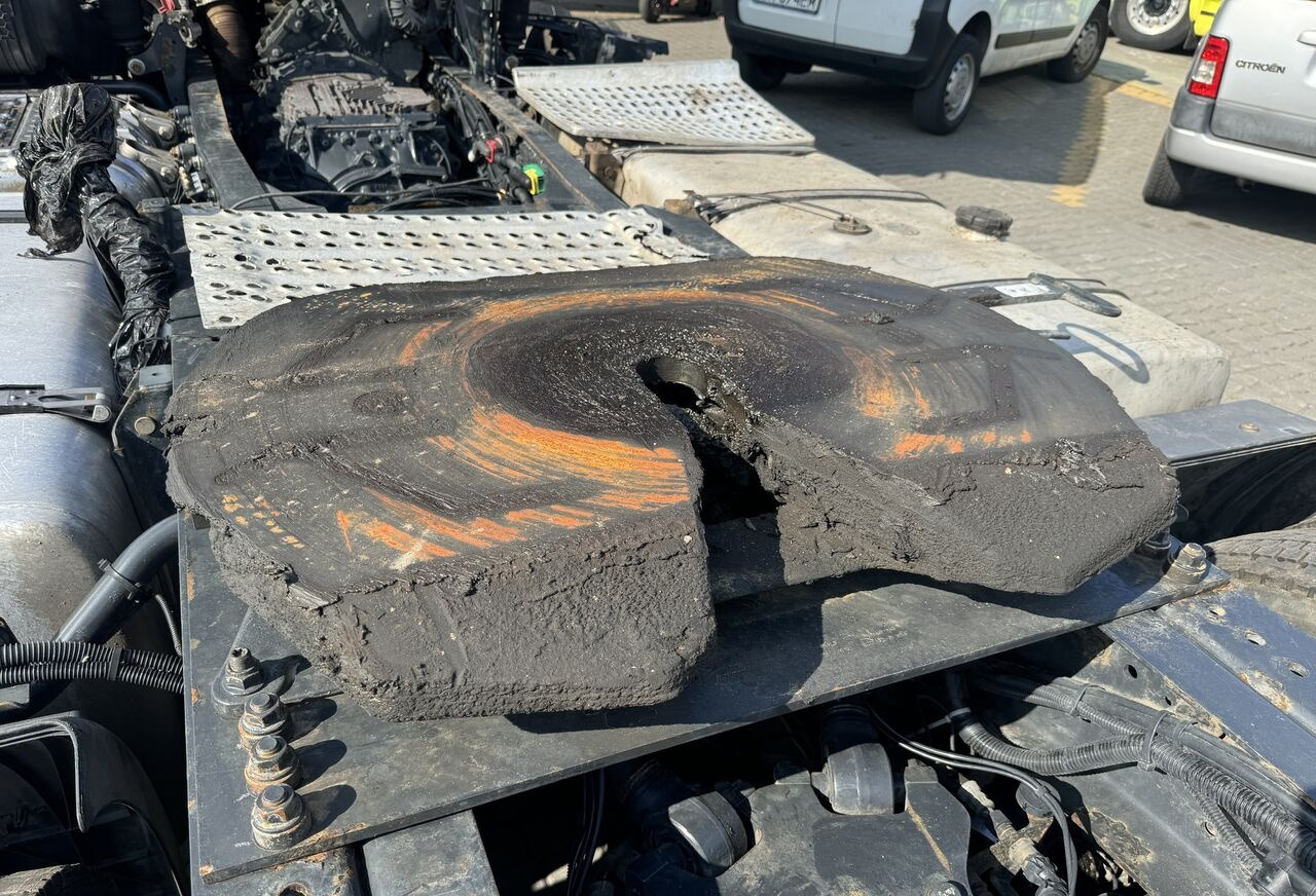 IVECO STRALIS HI-WAY XP 2017 ROK truck - Седло для Грузовиков: фото 4 IVECO STRALIS HI-WAY XP 2017 ROK truck - Седло для Грузовиков: фото 4