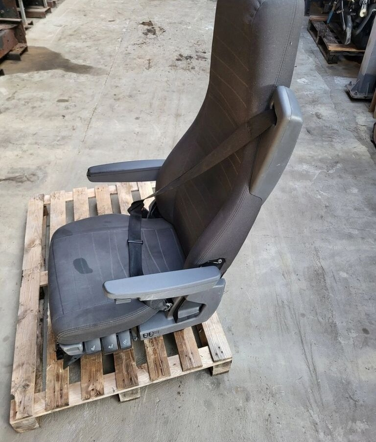 Scania R Euro 6 2189660 Scania R Euro 6 2189660 truck - Сиденье для Грузовиков: фото 1 Scania R Euro 6 2189660 Scania R Euro 6 2189660 truck - Сиденье для Грузовиков: фото 1