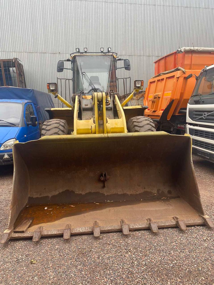 KOMATSU WA380-6 - Колёсный погрузчик: фото 3 KOMATSU WA380-6 - Колёсный погрузчик: фото 3