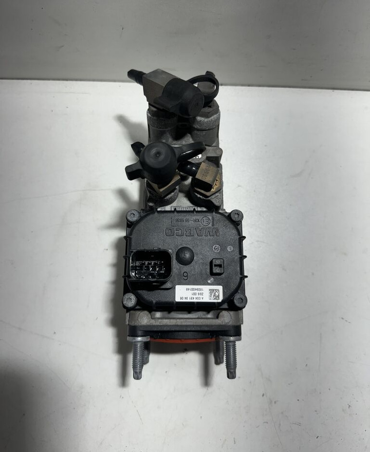 Mercedes-Benz ATEGO ANTOS AROCS A0044313406 - Тормозной клапан для Грузовиков: фото 1 Mercedes-Benz ATEGO ANTOS AROCS A0044313406 - Тормозной клапан для Грузовиков: фото 1