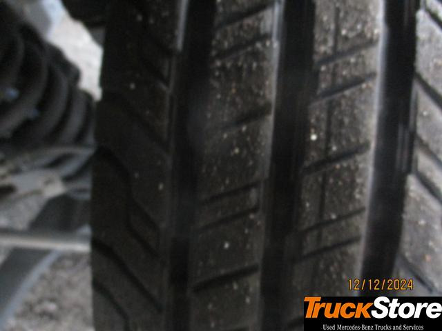 FUSO Canter 3C15 - Фургон с закрытым кузовом: фото 5 FUSO Canter 3C15 - Фургон с закрытым кузовом: фото 5