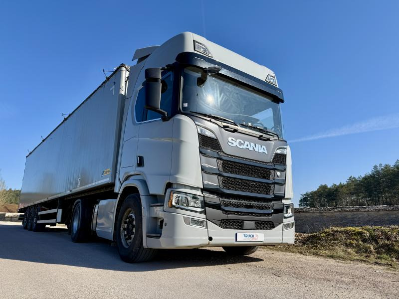 Тягач Scania R R520: фото 1
