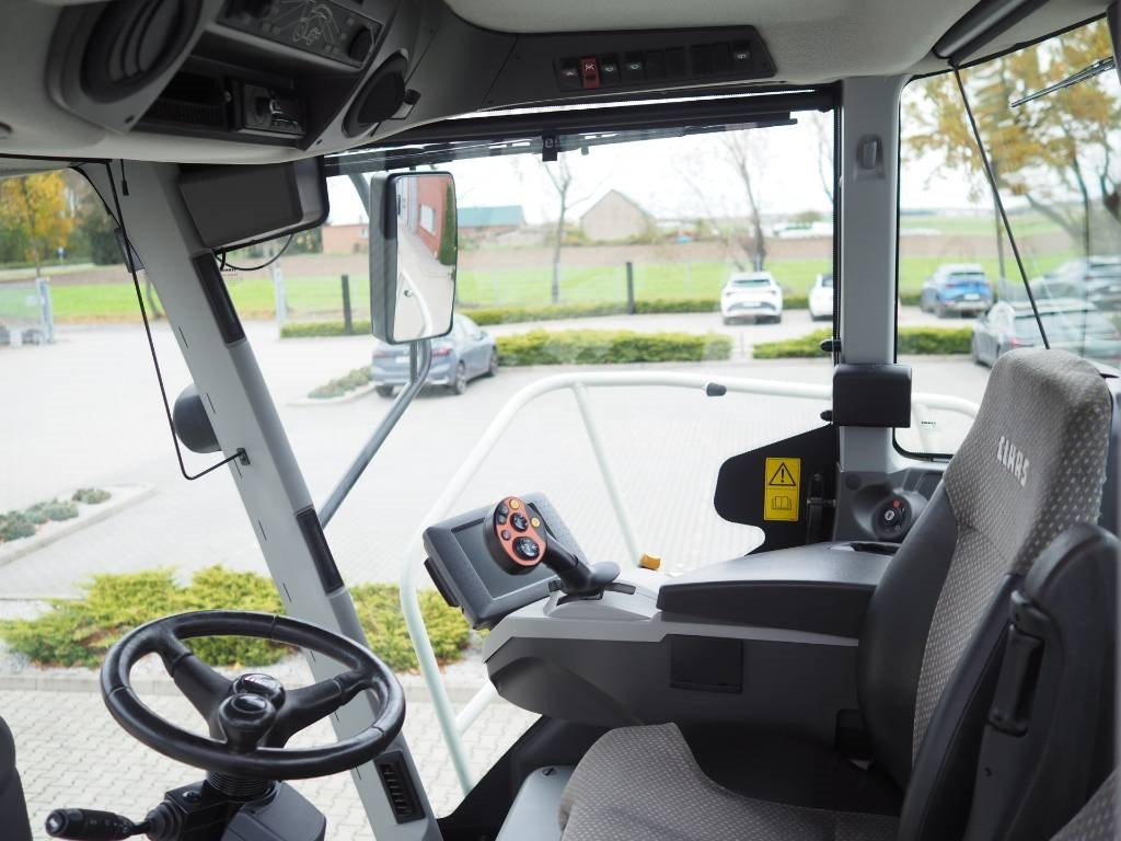 Claas Jaguar 940 4x4 - Кормоуборочный комбайн: фото 5 Claas Jaguar 940 4x4 - Кормоуборочный комбайн: фото 5