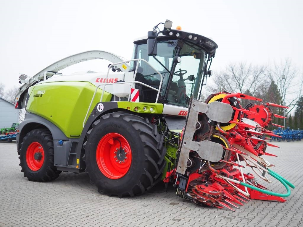 Claas Jaguar 950 4x4 + Kemper 375 Plus - Кормоуборочный комбайн: фото 4 Claas Jaguar 950 4x4 + Kemper 375 Plus - Кормоуборочный комбайн: фото 4