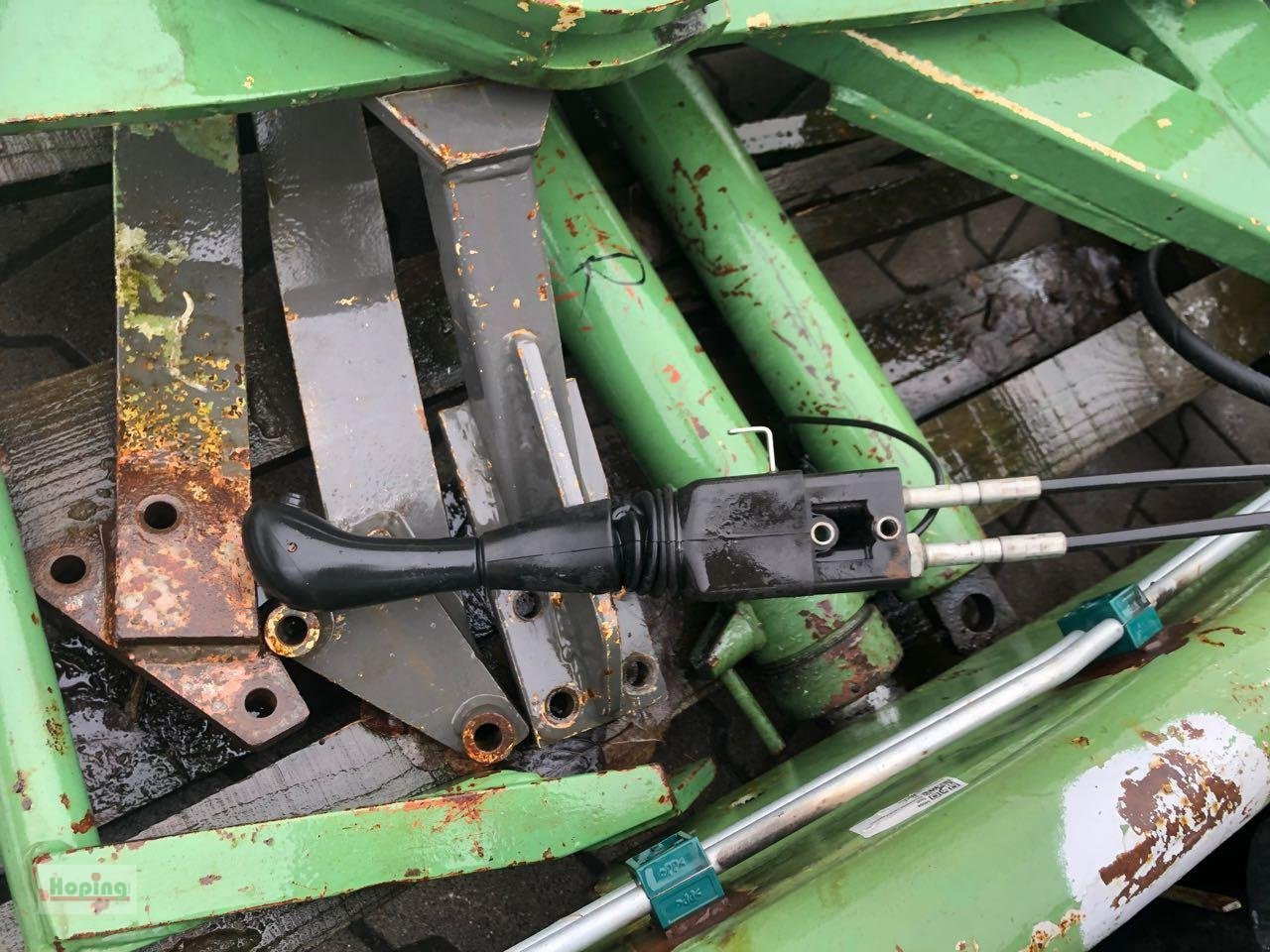 Stoll 2s - Фронтальный погрузчик для трактора: фото 5 Stoll 2s - Фронтальный погрузчик для трактора: фото 5