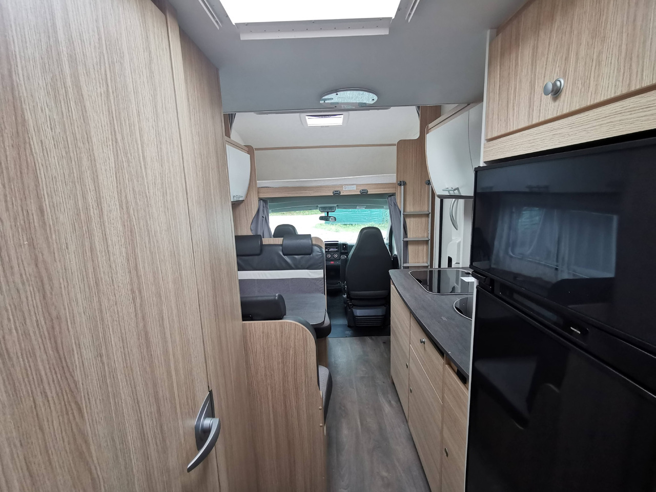 Альковный автодом SUNLIGHT A 70: фото 16 Альковный автодом SUNLIGHT A 70: фото 16