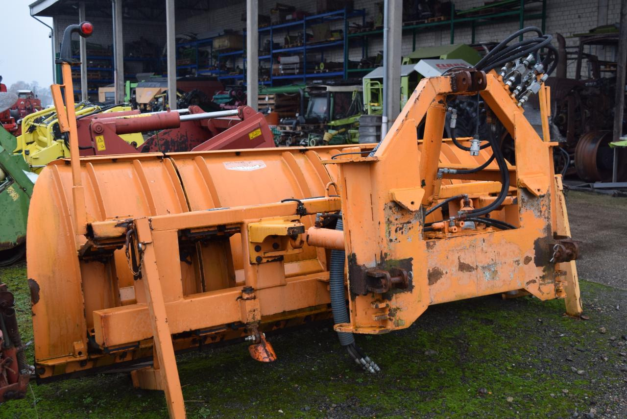 Beilhack Schneepflug / -räumschild 3,40m - Отвал: фото 4 Beilhack Schneepflug / -räumschild 3,40m - Отвал: фото 4