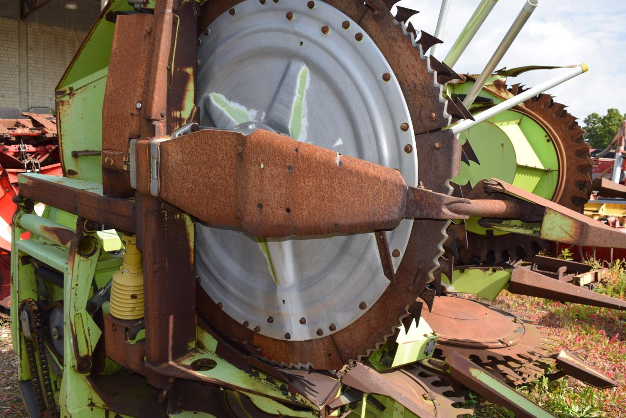 CLAAS RU 600 - Жатка кукурузная: фото 2 CLAAS RU 600 - Жатка кукурузная: фото 2