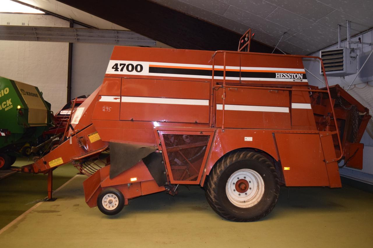 Fiat Hesston 4700 - Пресс-подборщик тюковый: фото 1 Fiat Hesston 4700 - Пресс-подборщик тюковый: фото 1
