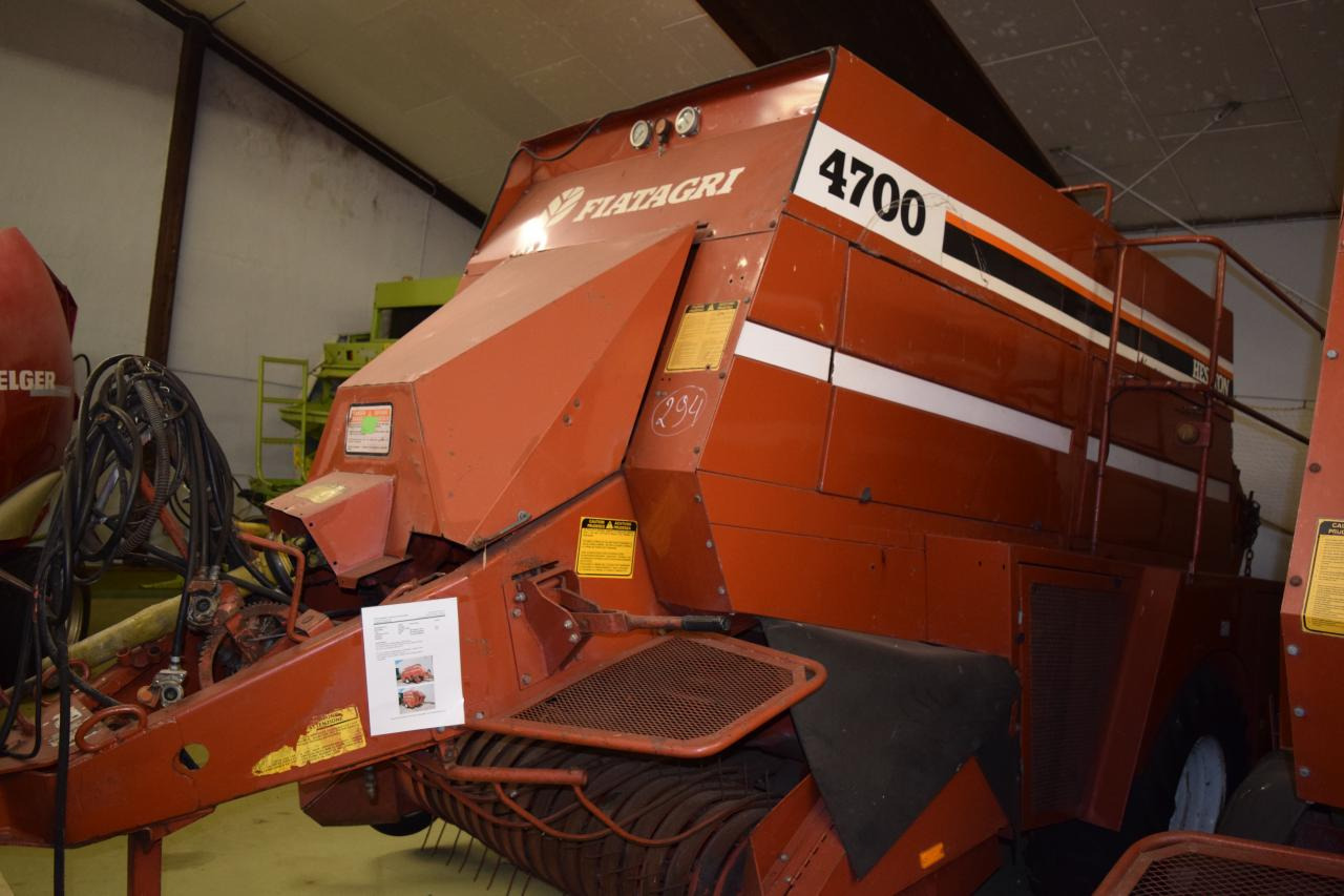 Fiat Hesston 4700 - Пресс-подборщик тюковый: фото 2 Fiat Hesston 4700 - Пресс-подборщик тюковый: фото 2