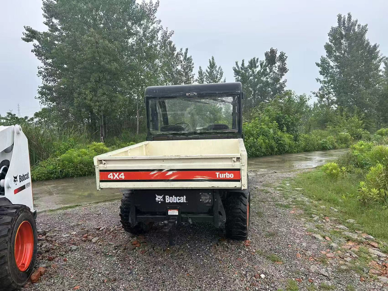 BOBCAT 5600 Toolcat - Мини-погрузчик с бортовым поворотом: фото 4 BOBCAT 5600 Toolcat - Мини-погрузчик с бортовым поворотом: фото 4