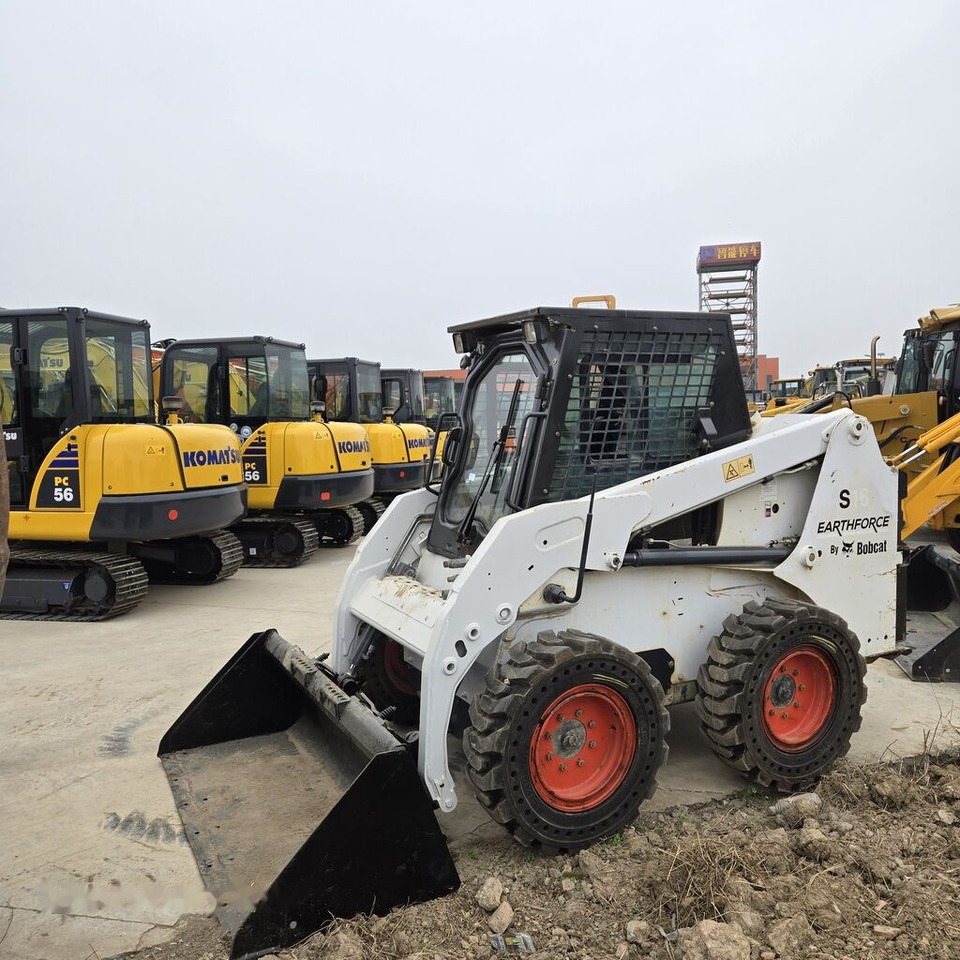 Bobcat S16 - Мини-погрузчик с бортовым поворотом: фото 4 Bobcat S16 - Мини-погрузчик с бортовым поворотом: фото 4