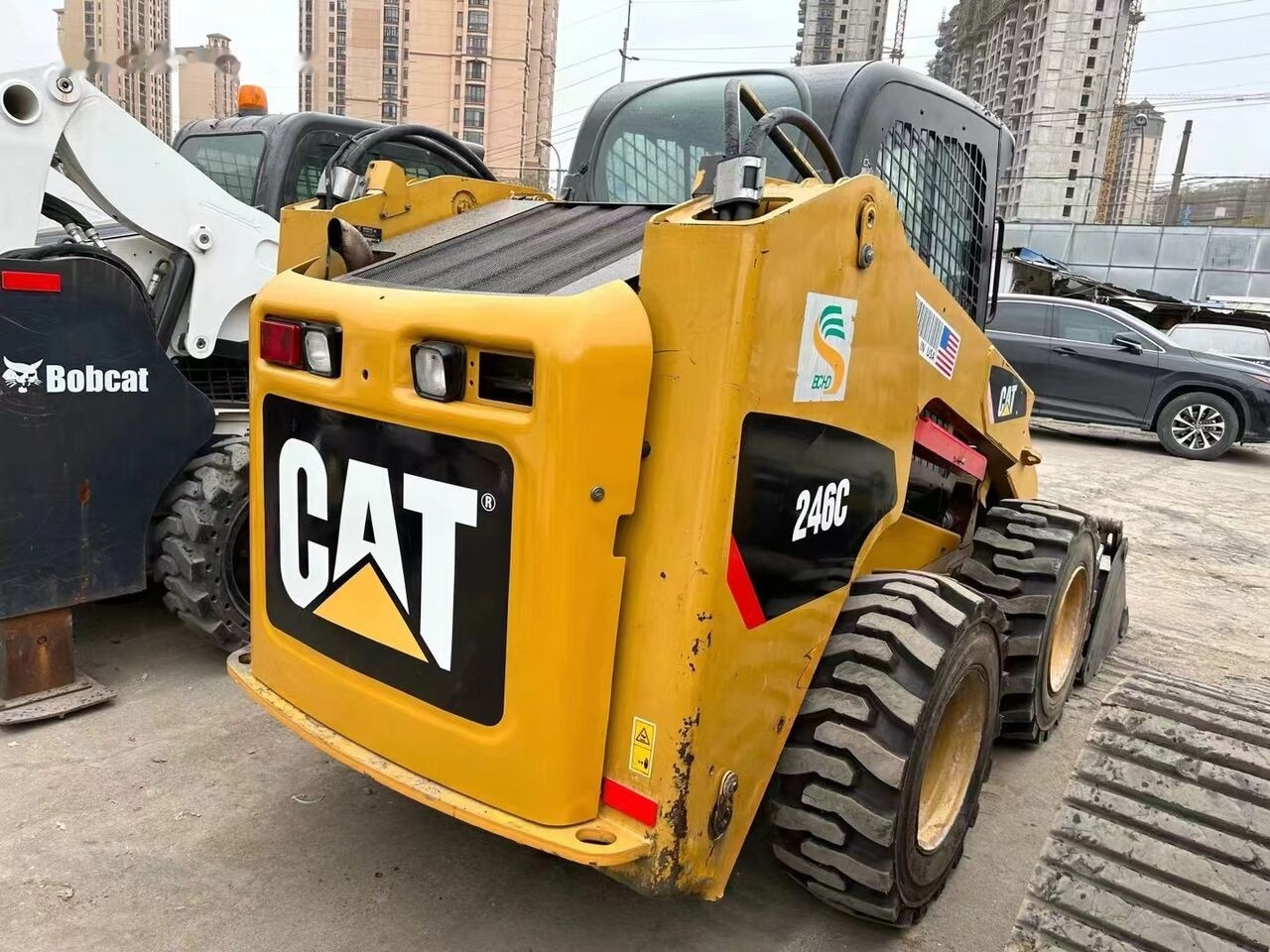 Caterpillar 246C - Мини-погрузчик с бортовым поворотом: фото 1 Caterpillar 246C - Мини-погрузчик с бортовым поворотом: фото 1