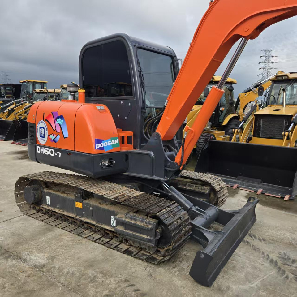 DOOSAN DH60-7 - Экскаватор: фото 2 DOOSAN DH60-7 - Экскаватор: фото 2