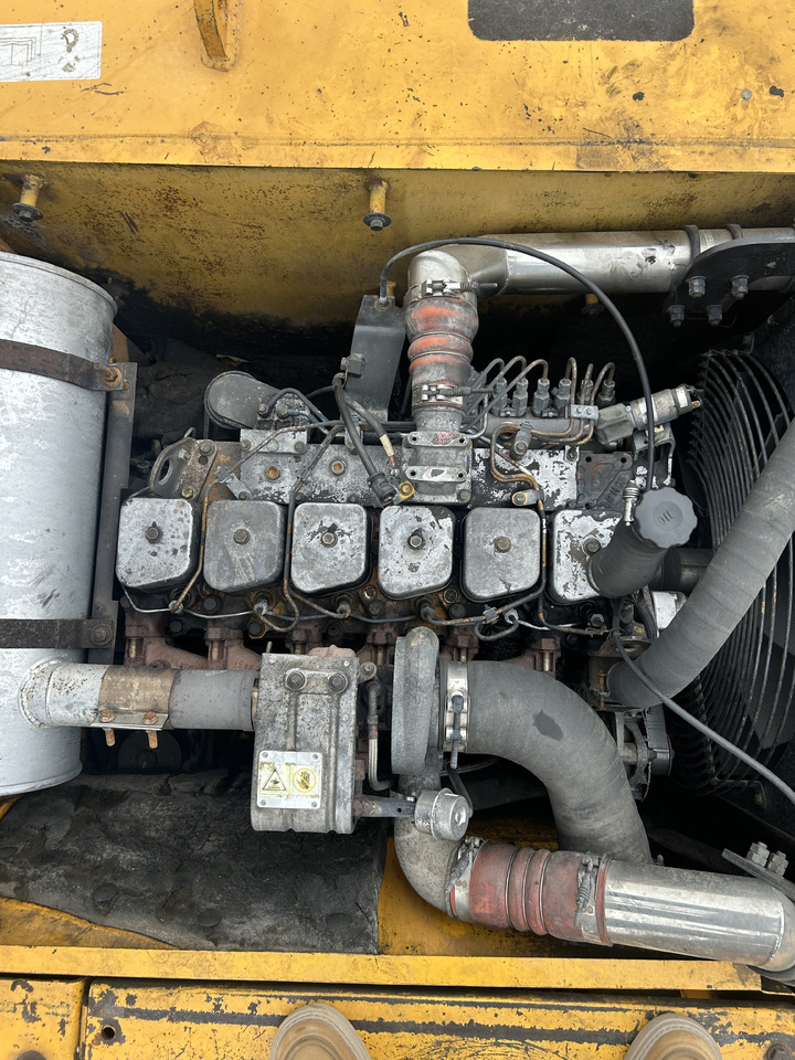 HYUNDAI R210W-7 - Колёсный экскаватор: фото 2 HYUNDAI R210W-7 - Колёсный экскаватор: фото 2