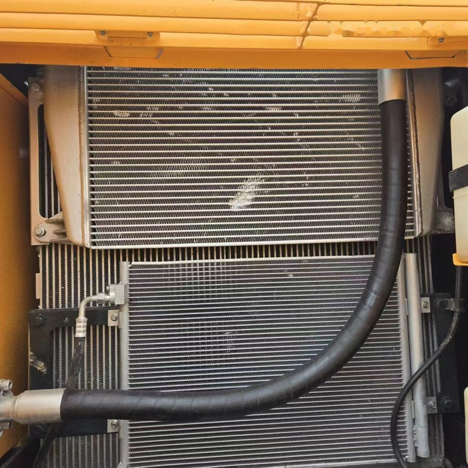 Hyundai R210-9S - Гусеничный экскаватор: фото 1 Hyundai R210-9S - Гусеничный экскаватор: фото 1