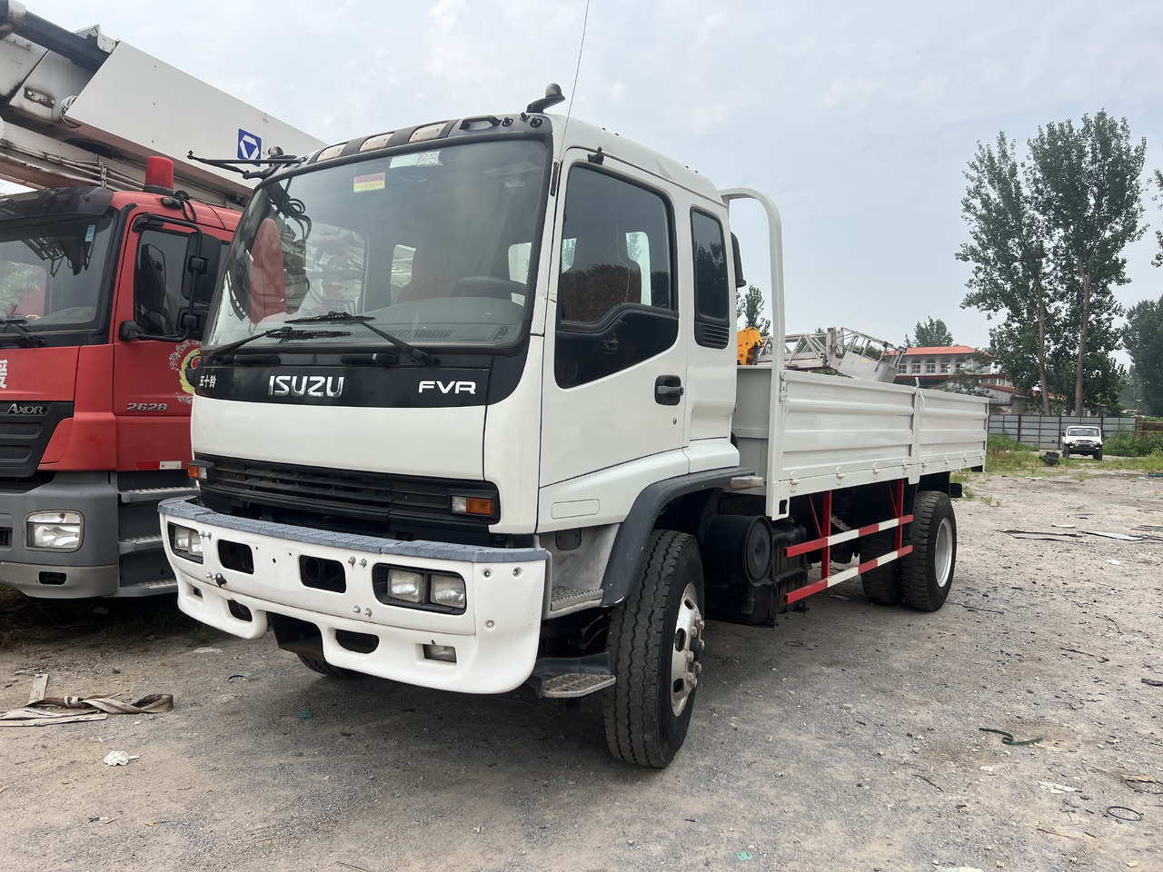 ISUZU Cargo truck - Самосвал: фото 1 ISUZU Cargo truck - Самосвал: фото 1