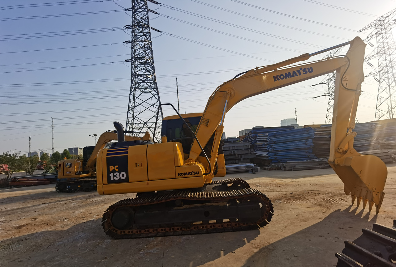 KOMATSU PC130-7 - Мини-экскаватор: фото 1 KOMATSU PC130-7 - Мини-экскаватор: фото 1