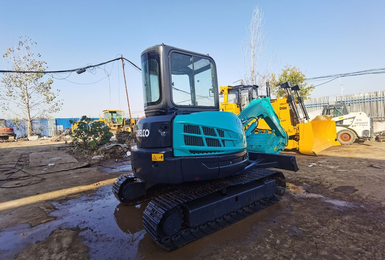 Kobelco SK55 - Мини-экскаватор: фото 2 Kobelco SK55 - Мини-экскаватор: фото 2