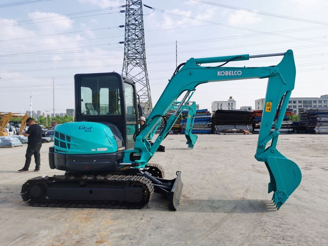 Kobelco SK55SR - Мини-экскаватор: фото 1 Kobelco SK55SR - Мини-экскаватор: фото 1