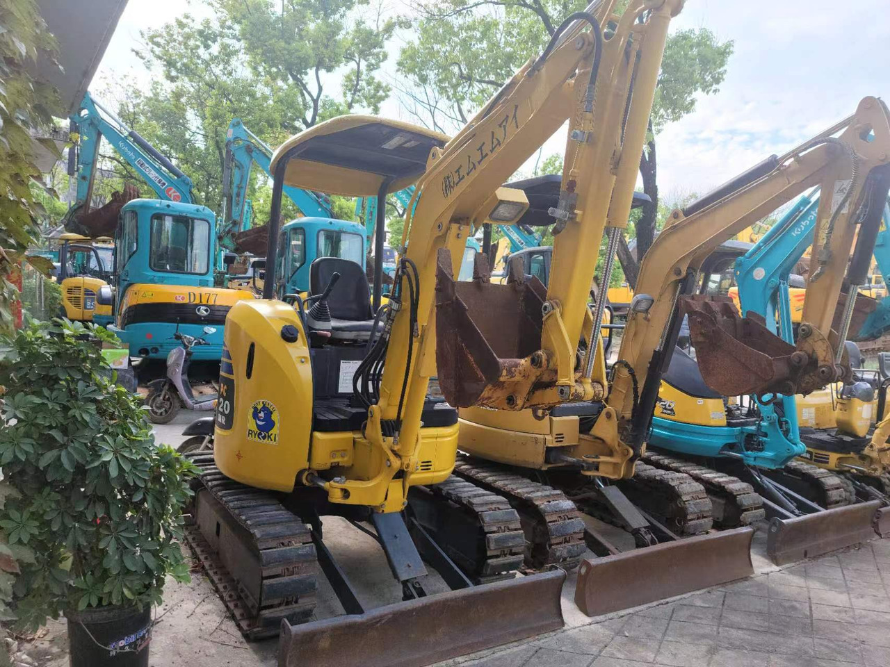 Мини-экскаватор Komatsu PC20MR: фото 7 Мини-экскаватор Komatsu PC20MR: фото 7