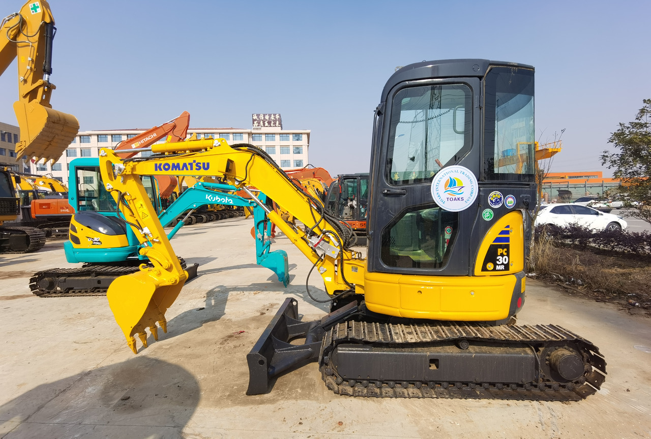 Komatsu PC30MR - Мини-экскаватор: фото 1 Komatsu PC30MR - Мини-экскаватор: фото 1