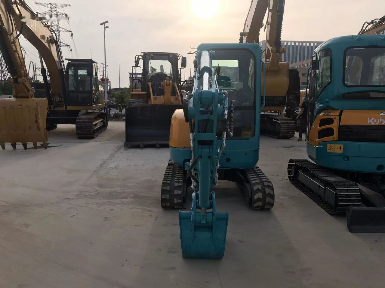 Kubota U25 - Мини-экскаватор: фото 3 Kubota U25 - Мини-экскаватор: фото 3