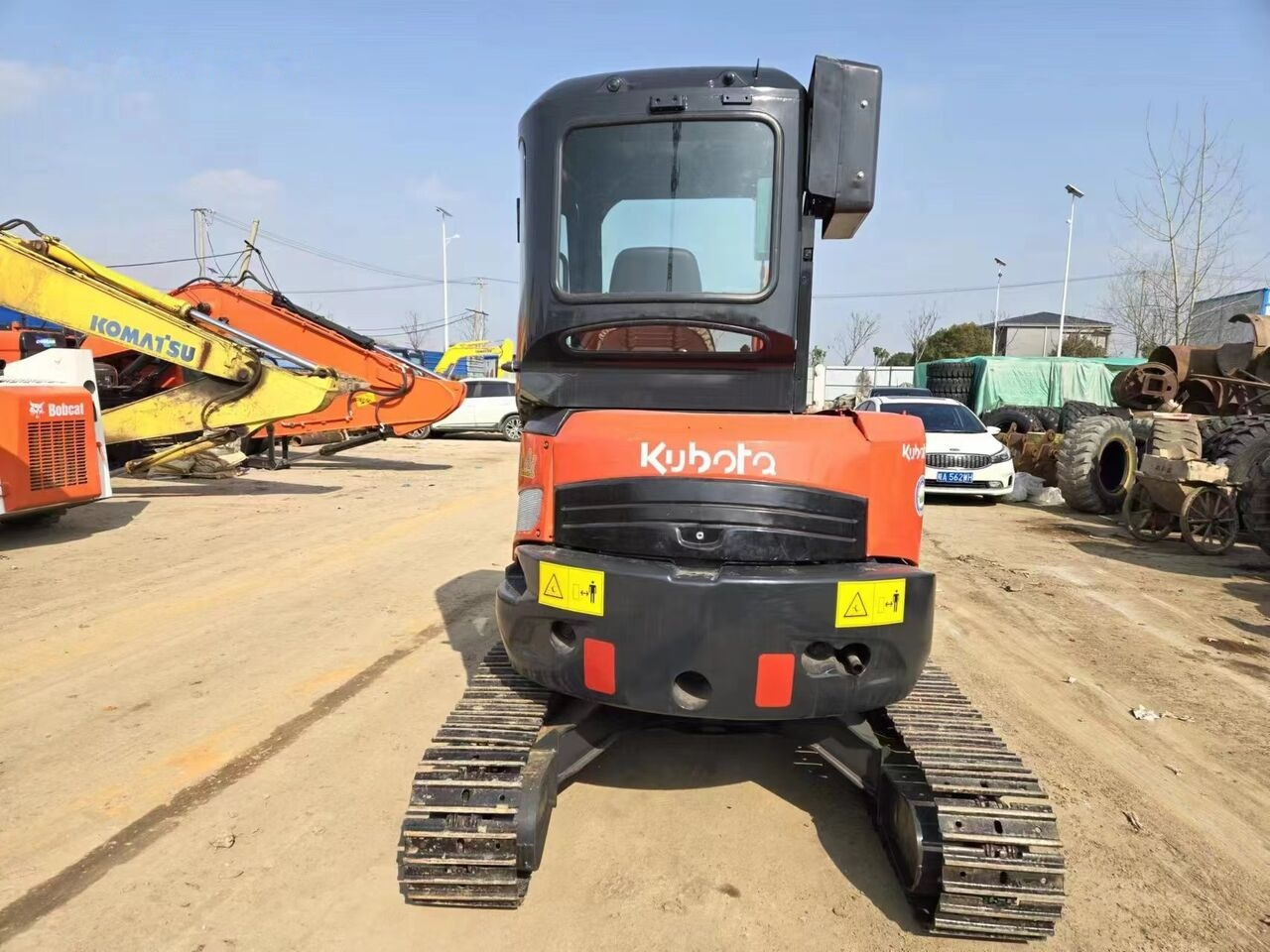 Kubota U35 - Мини-экскаватор: фото 3 Kubota U35 - Мини-экскаватор: фото 3