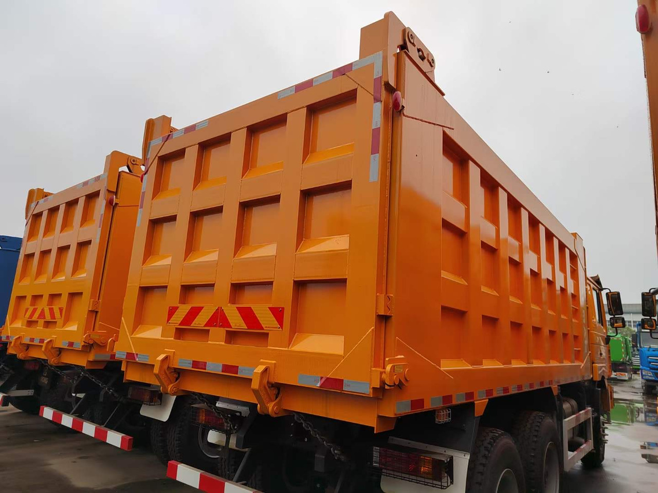 SHACMAN F3000 6x4 - Самосвал: фото 5 SHACMAN F3000 6x4 - Самосвал: фото 5