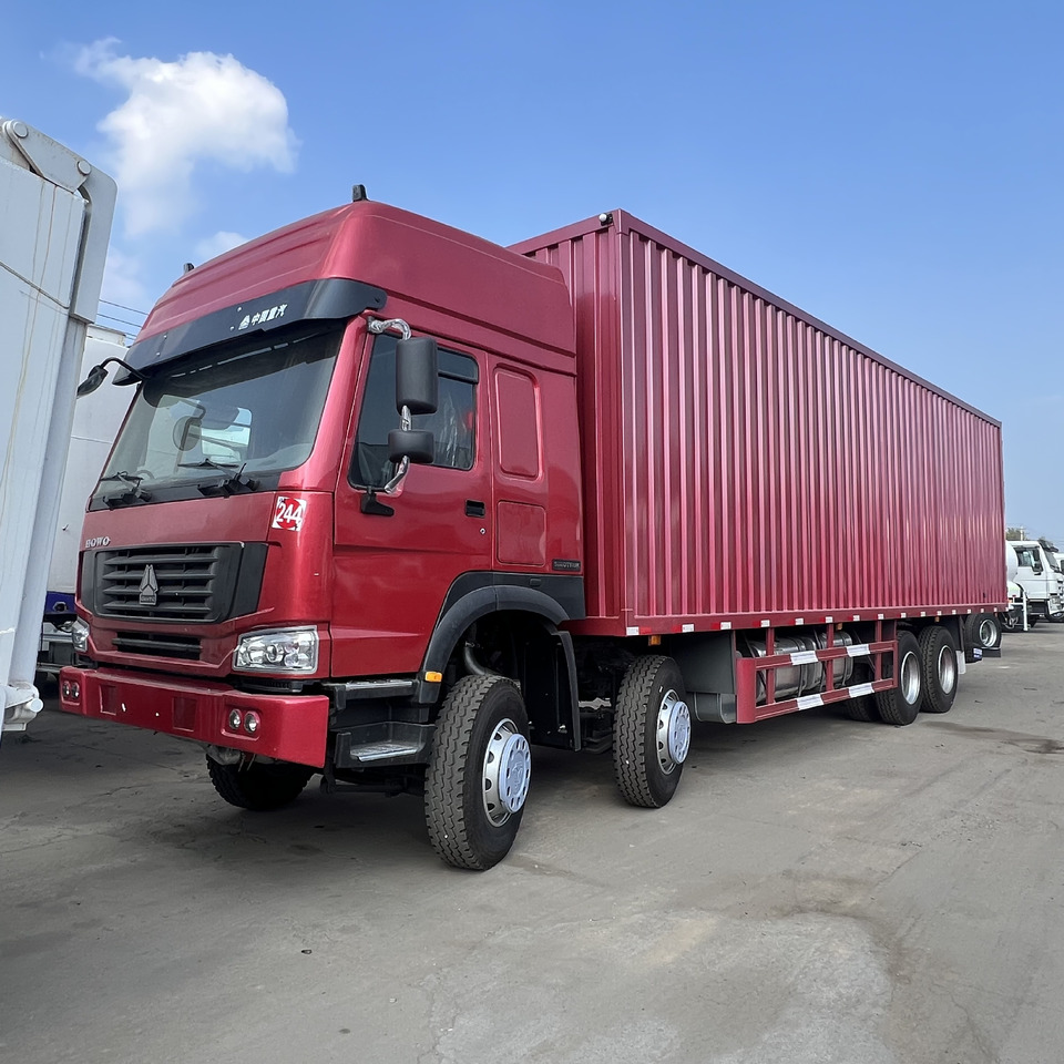 SINOTRUK HOWO - Грузовик с закрытым кузовом: фото 1 SINOTRUK HOWO - Грузовик с закрытым кузовом: фото 1