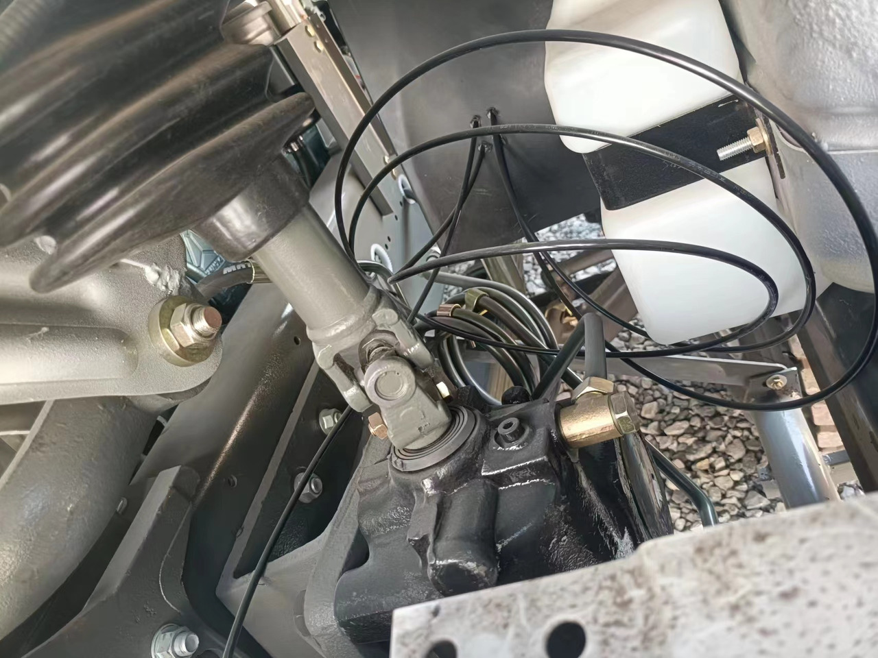 SINOTRUK HOWO - Самосвал: фото 3 SINOTRUK HOWO - Самосвал: фото 3