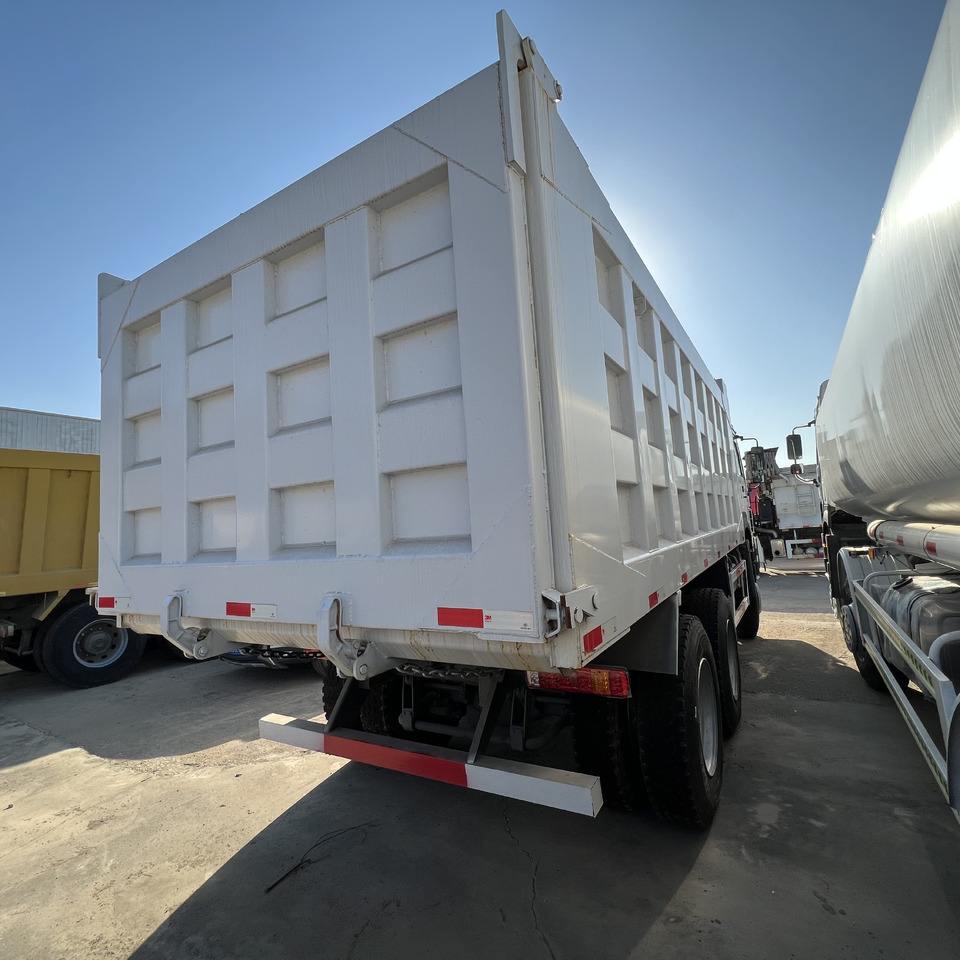 SINOTRUK HOWO - Самосвал: фото 2 SINOTRUK HOWO - Самосвал: фото 2