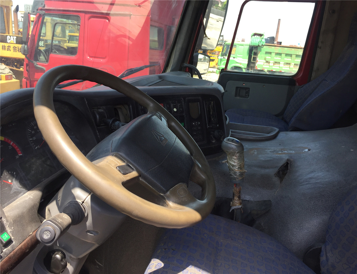 Самосвал SINOTRUK HOWO: фото 8 Самосвал SINOTRUK HOWO: фото 8