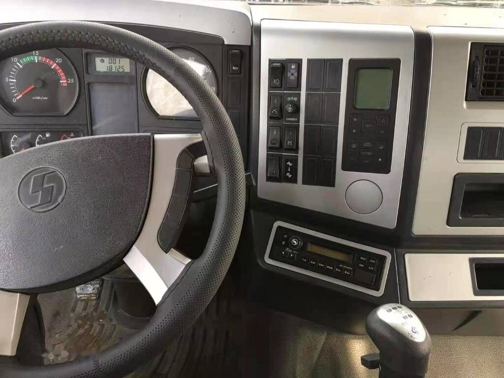 Shacman F3000 - Грузовик-цистерна: фото 2 Shacman F3000 - Грузовик-цистерна: фото 2