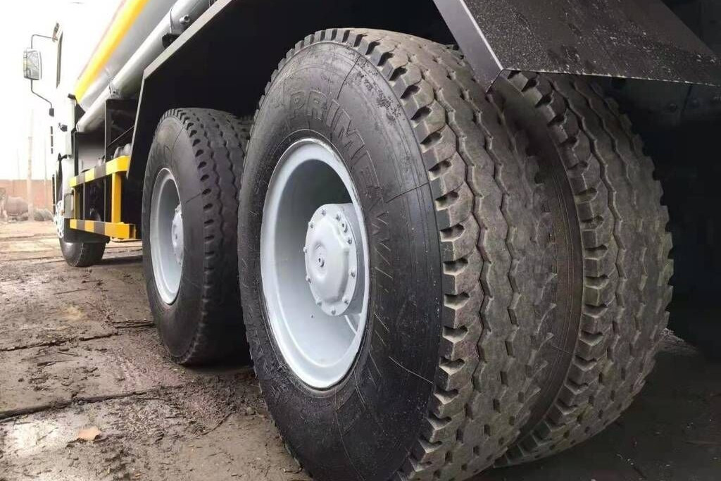 Shacman F3000 - Грузовик-цистерна: фото 5 Shacman F3000 - Грузовик-цистерна: фото 5