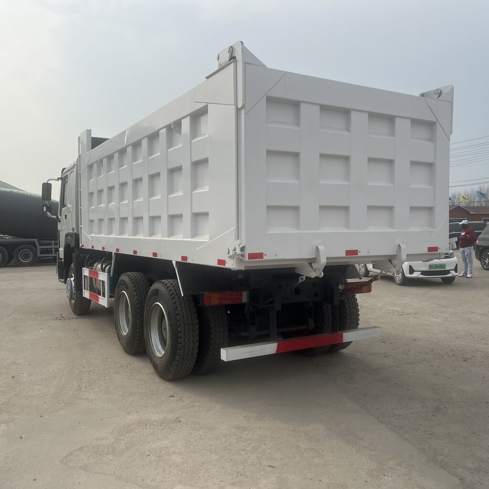 Sinotruk Howo - Самосвал: фото 2 Sinotruk Howo - Самосвал: фото 2