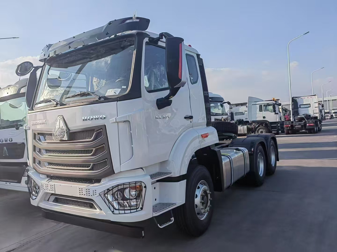 SINOTRUK HAOHAN - Тягач: фото 1 SINOTRUK HAOHAN - Тягач: фото 1